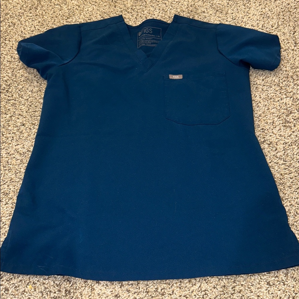 Figs blue top XS